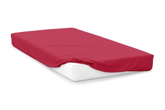 200 Thread Count Polycotton Bed Linen in Red
