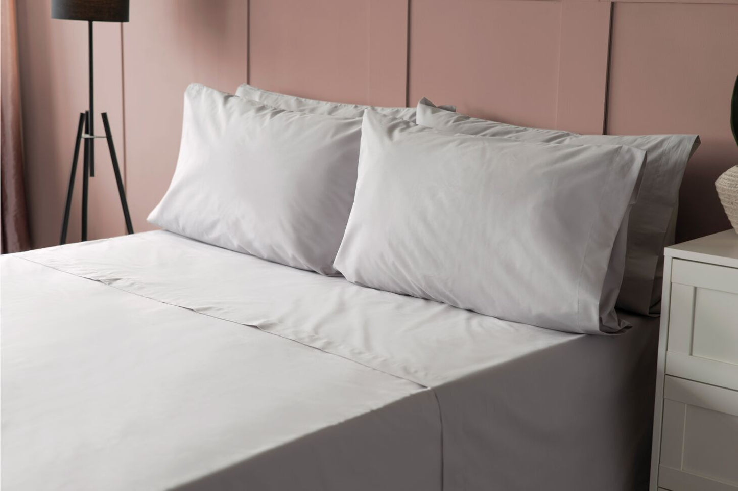 200 Thread Count Pure Combed Cotton Bed Linen In Pale Grey