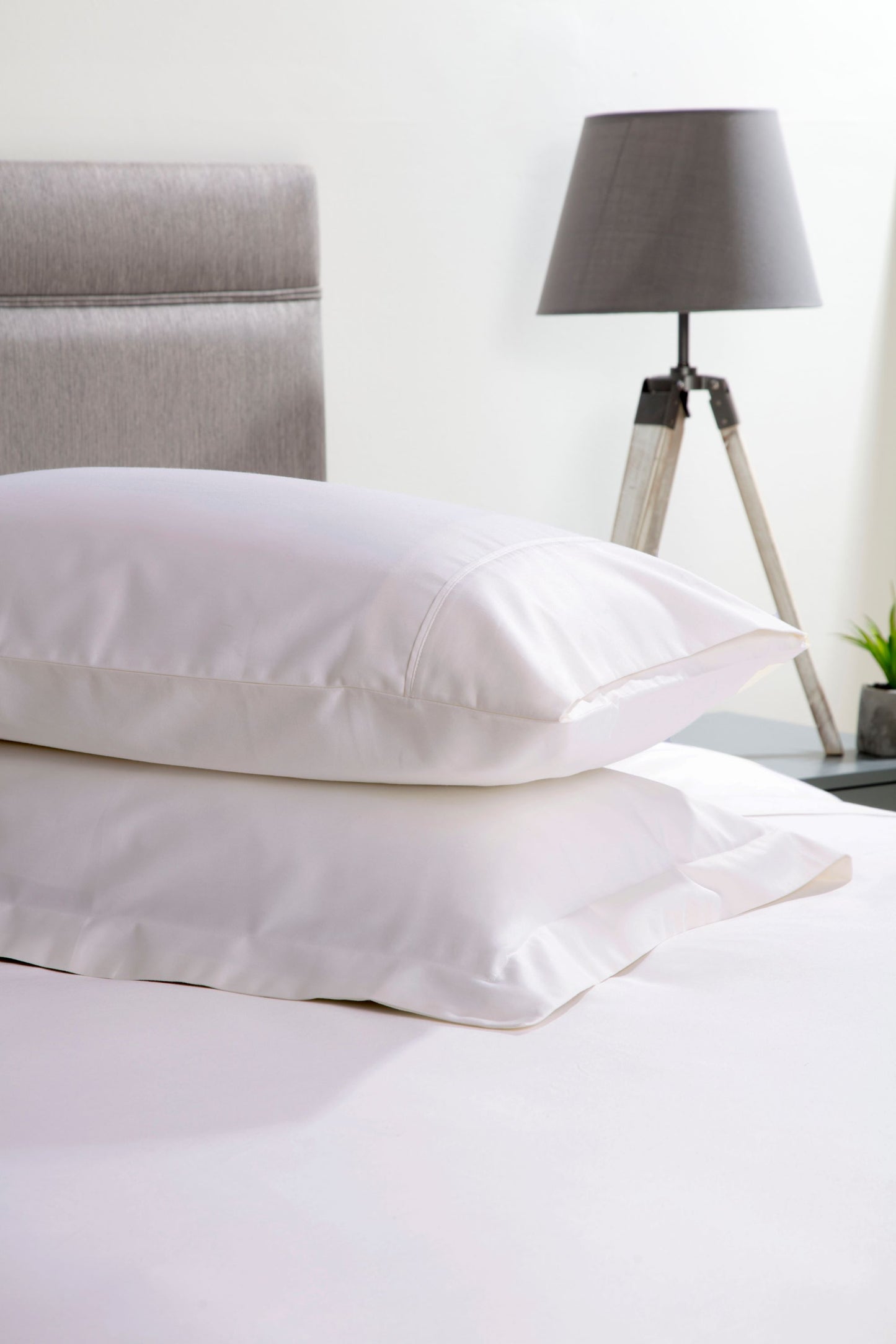 600 Thread Count 100% Egyptian Cotton Bed Linen in White