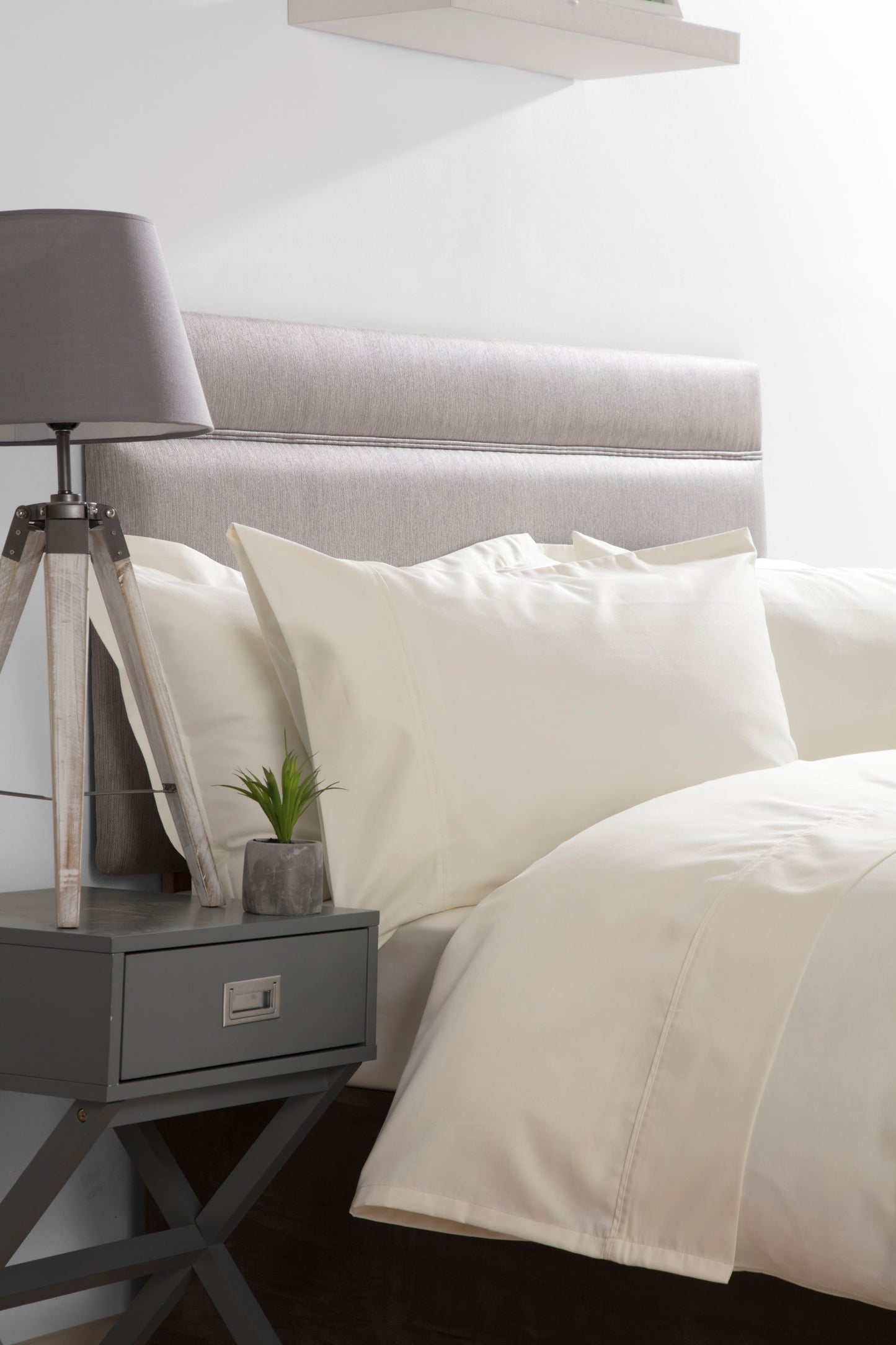 600 Thread Count 100% Egyptian Cotton Bed Linen in Ivory