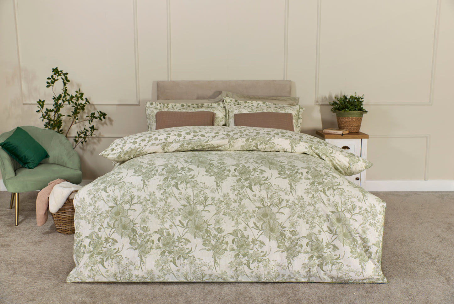 Cotton Rich Floral Duvet Cover Set in Sage Green
