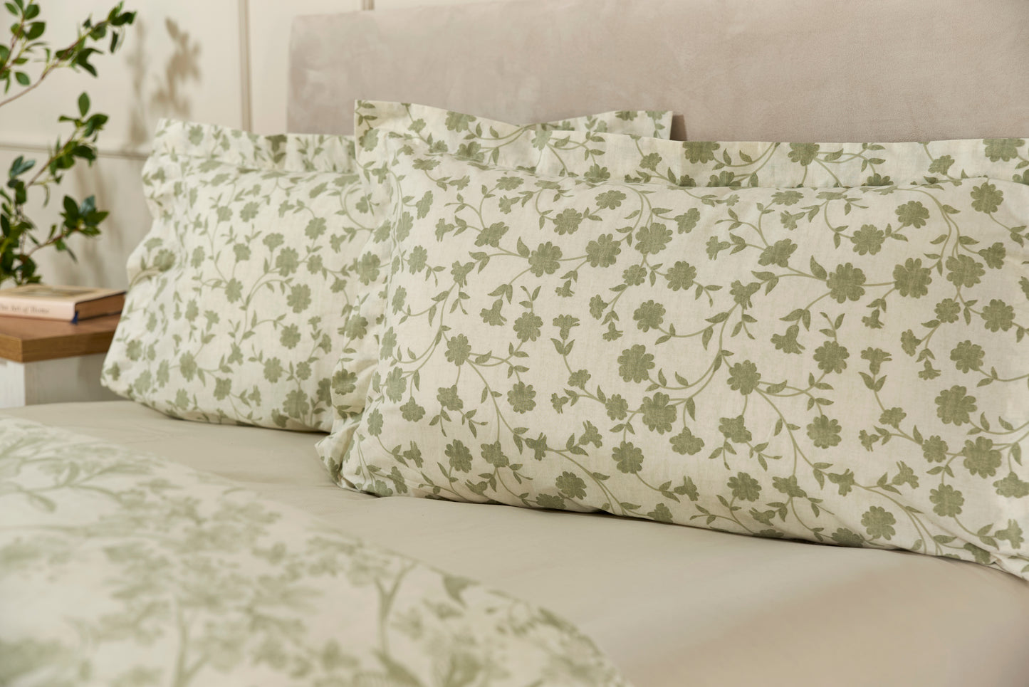 Cotton Rich Floral Duvet Cover Set in Sage Green