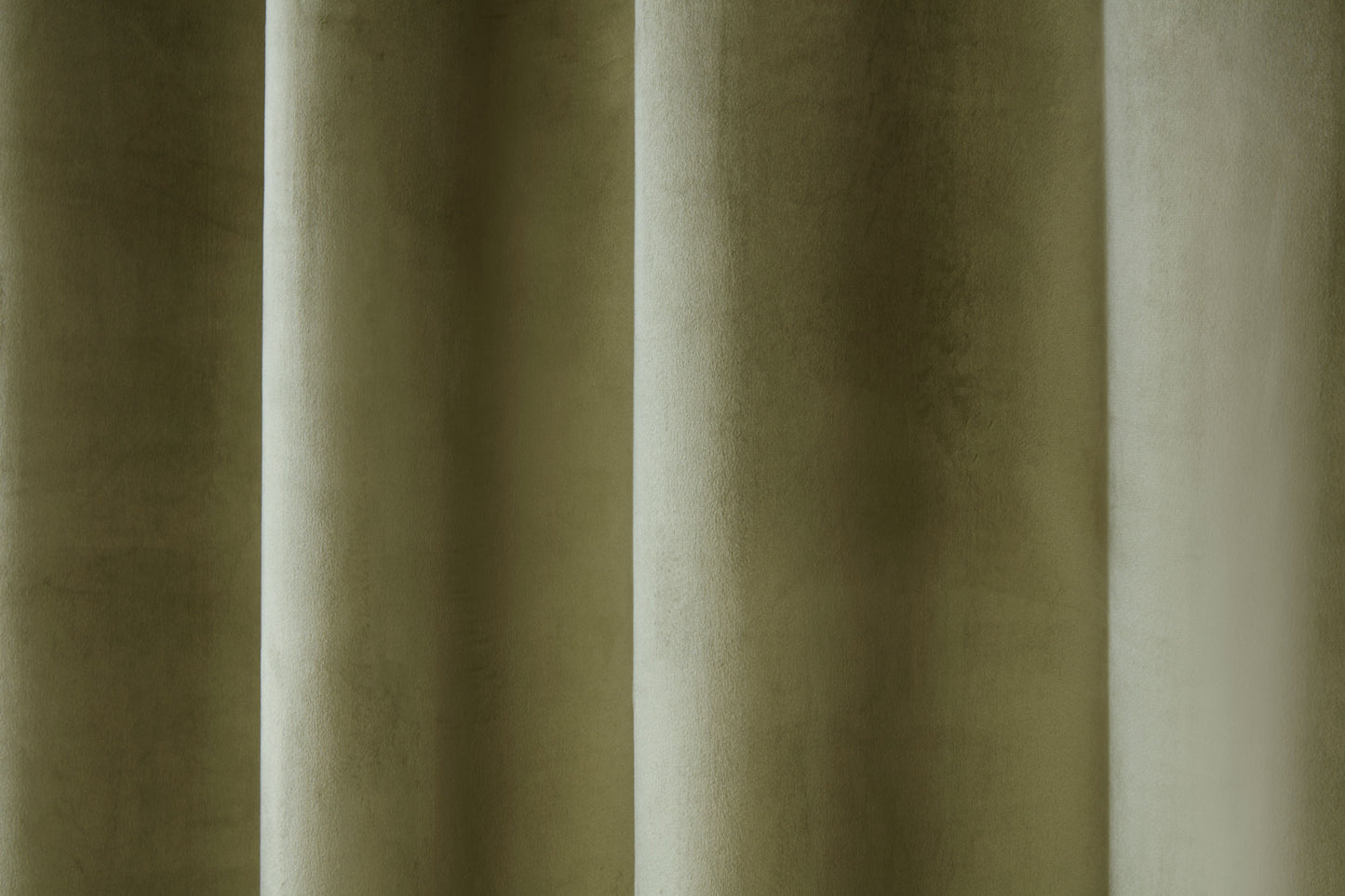 Blackout Eyelet Curtains in Green
