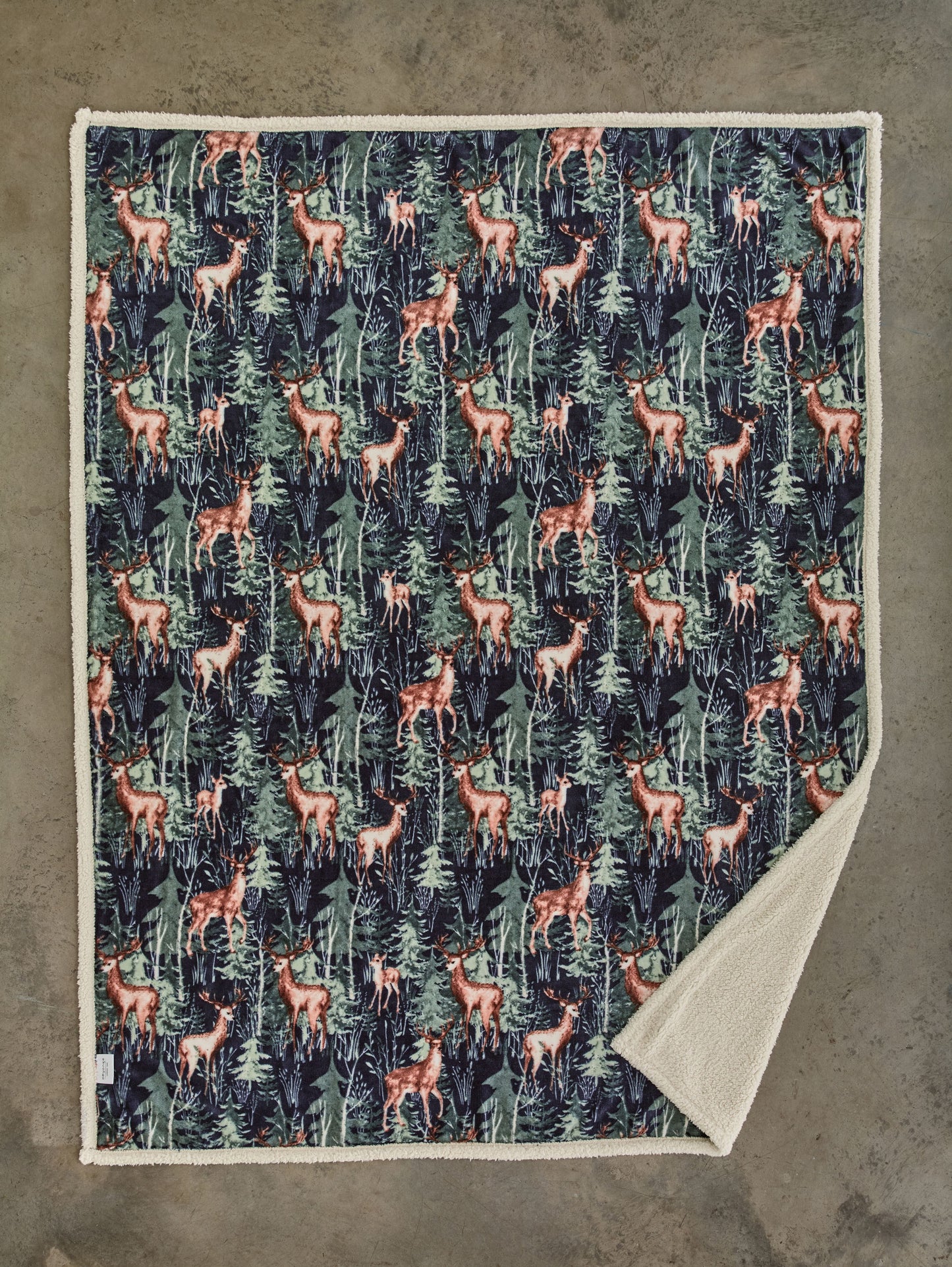 Supersoft Sherpa Reverse Stag Throw in Navy Blue