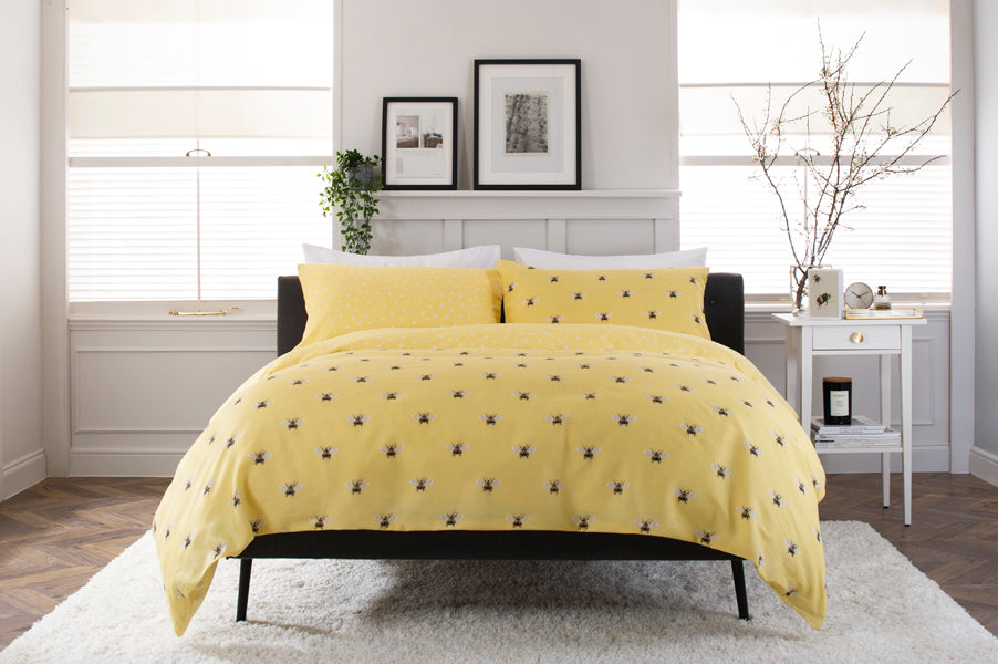 Honey Bee Design Duvet Cover Set in Yellow