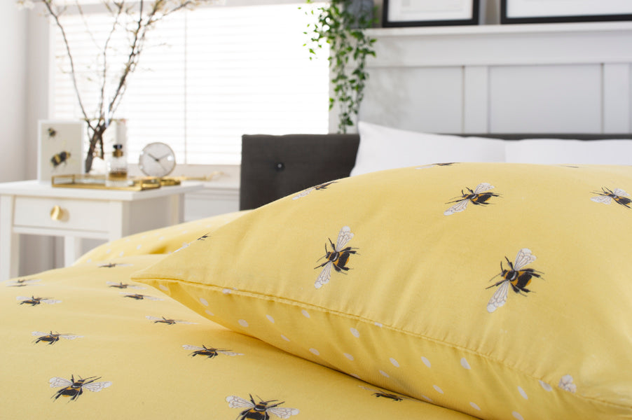 Honey Bee Design Duvet Cover Set in Yellow
