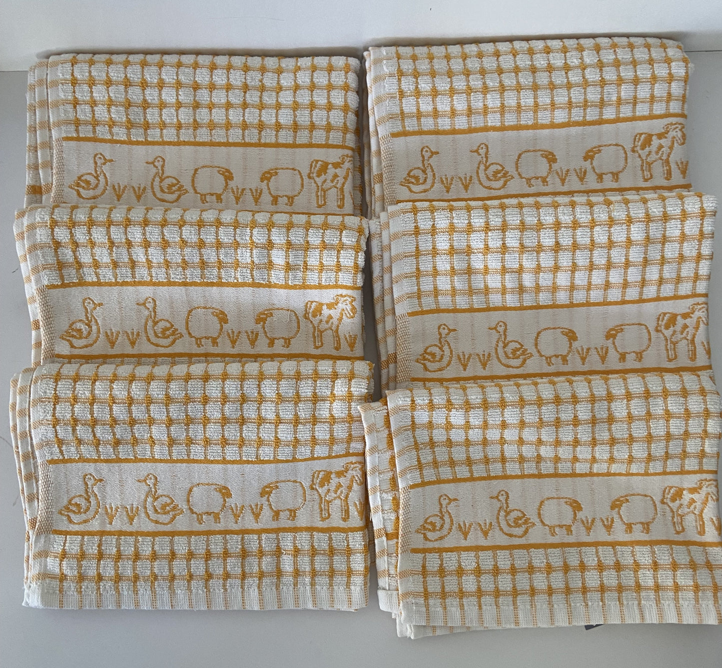 Farmyard Animals Check Tea Kitchen Towel Yellow & White