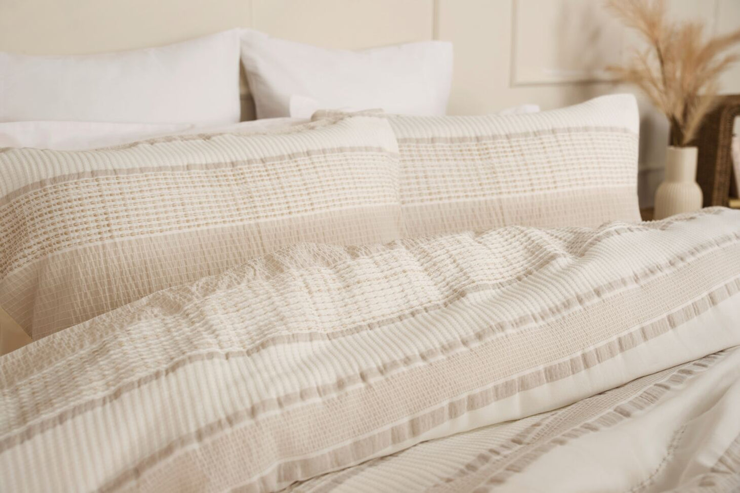 100% Cotton Stunning Textured Design Duvet Cover Set in Natural