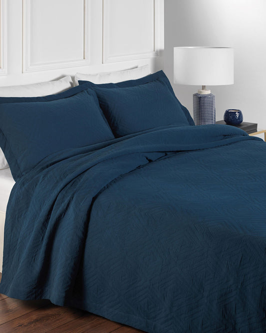 100% Cotton Woven Bedspread Padstow Design in Blue