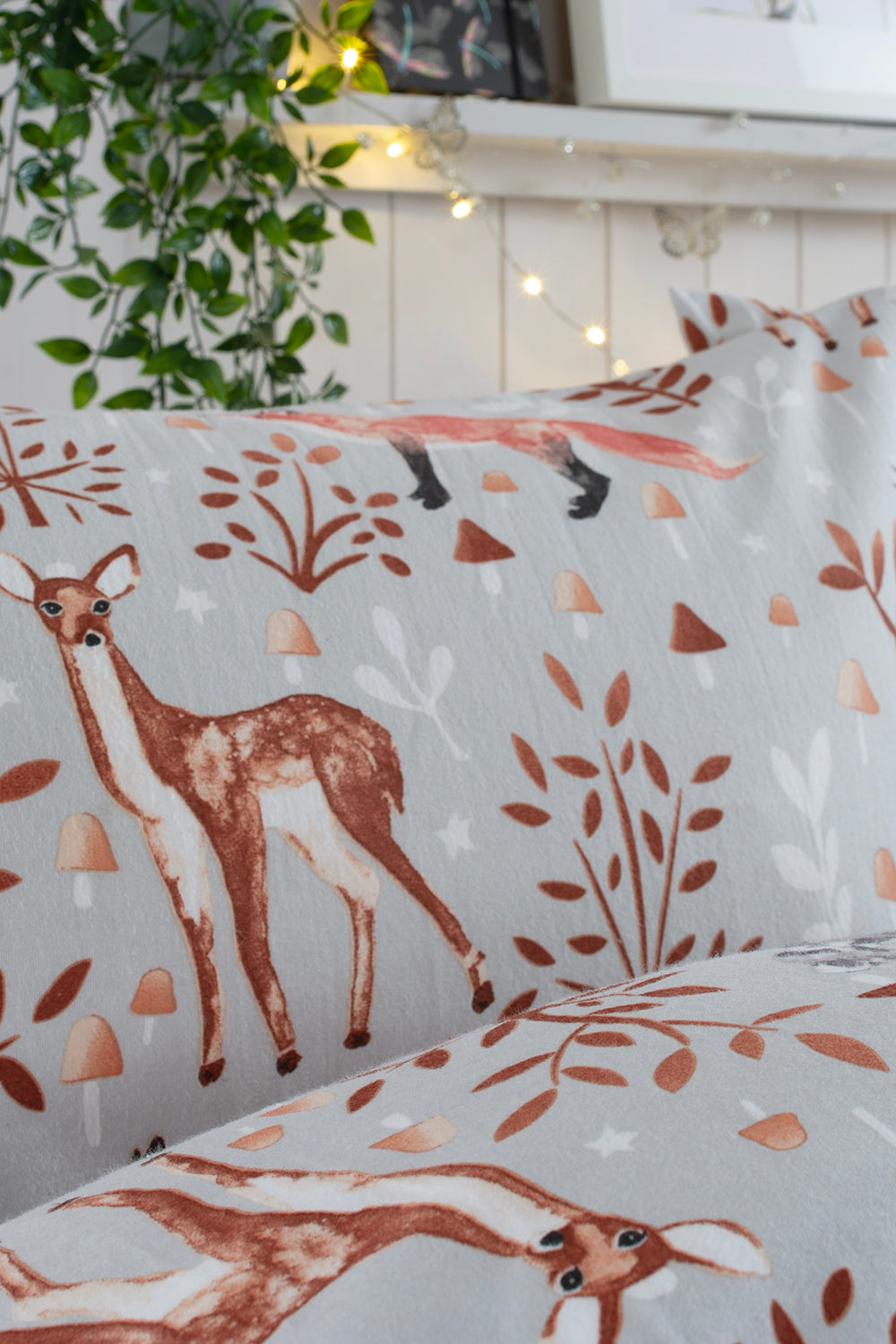 Brushed Cotton Winter Wildlife Duvet Set in Grey Single Size