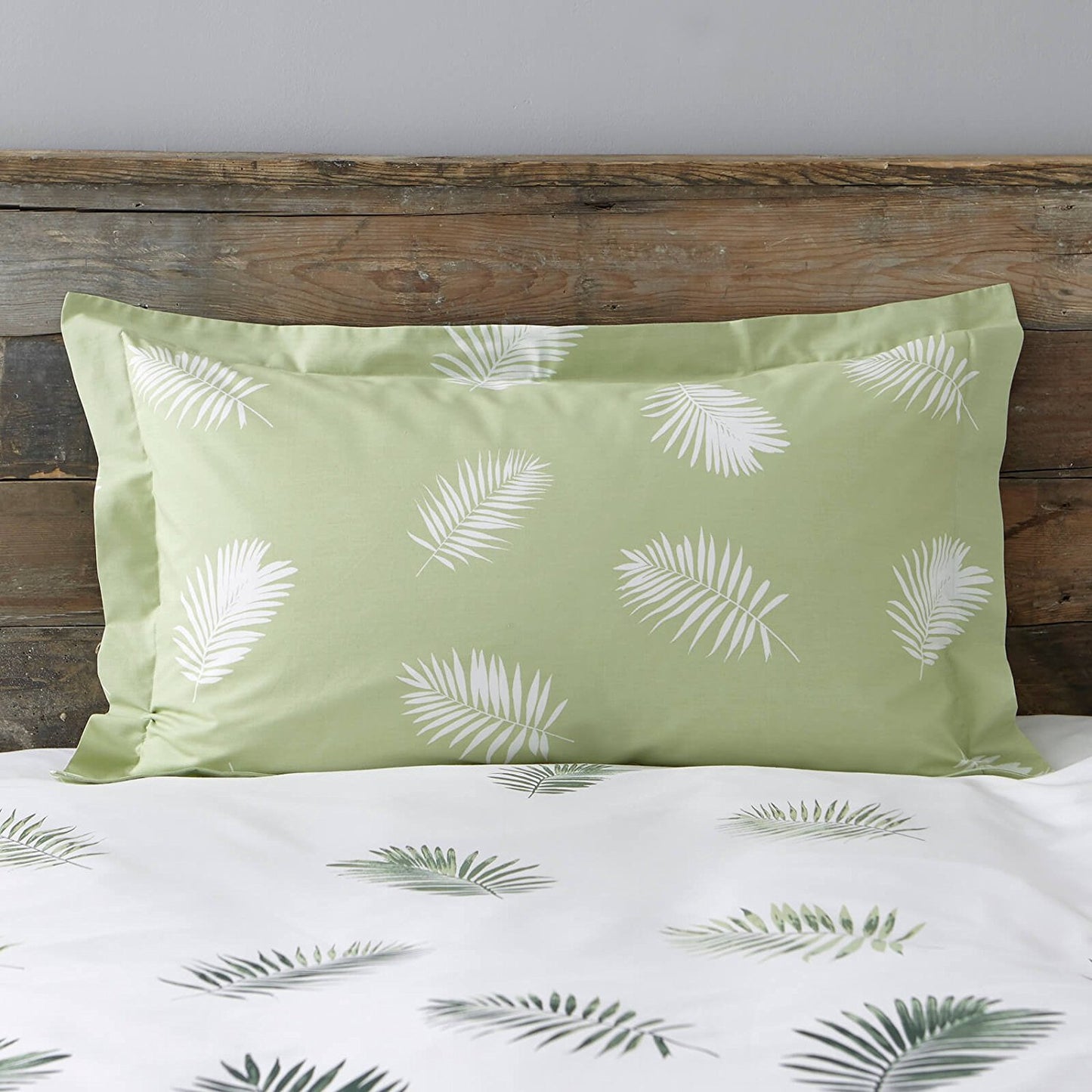 Stunning White & Green Reversible Fern Design Duvet Set