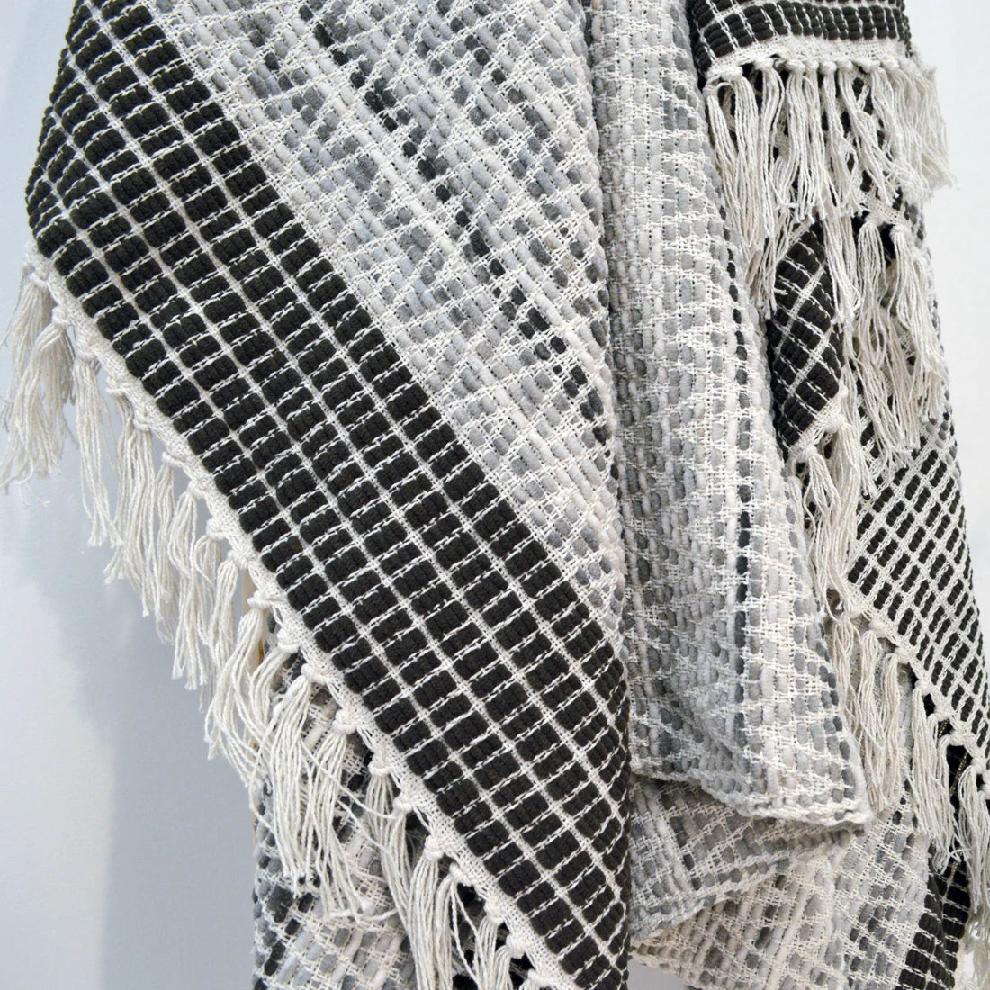 Arizona Zig Zag Throw in Grey with Tassles