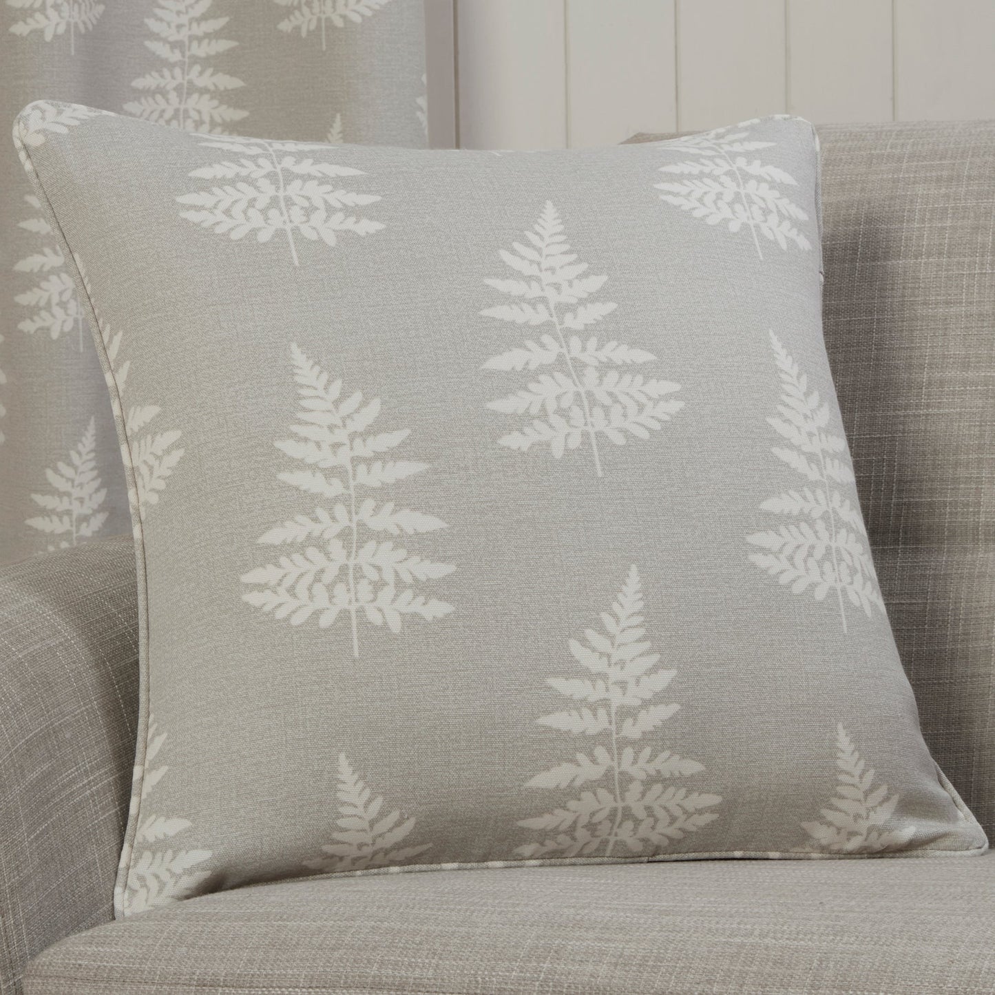 Fern Leaf Print Design Pair Curtains in Grey