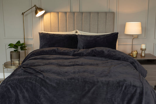 Heat Holder Duvet Cover Set in Antique Silver Grey with 1.7 Tog