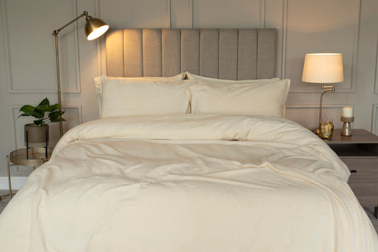 Heat Holder Duvet Cover Set in Cream with 1.7 Tog