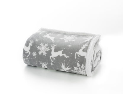 Supersoft Sherpa Reverse Leaping Reindeeer  & Snowflakes Throw in Grey