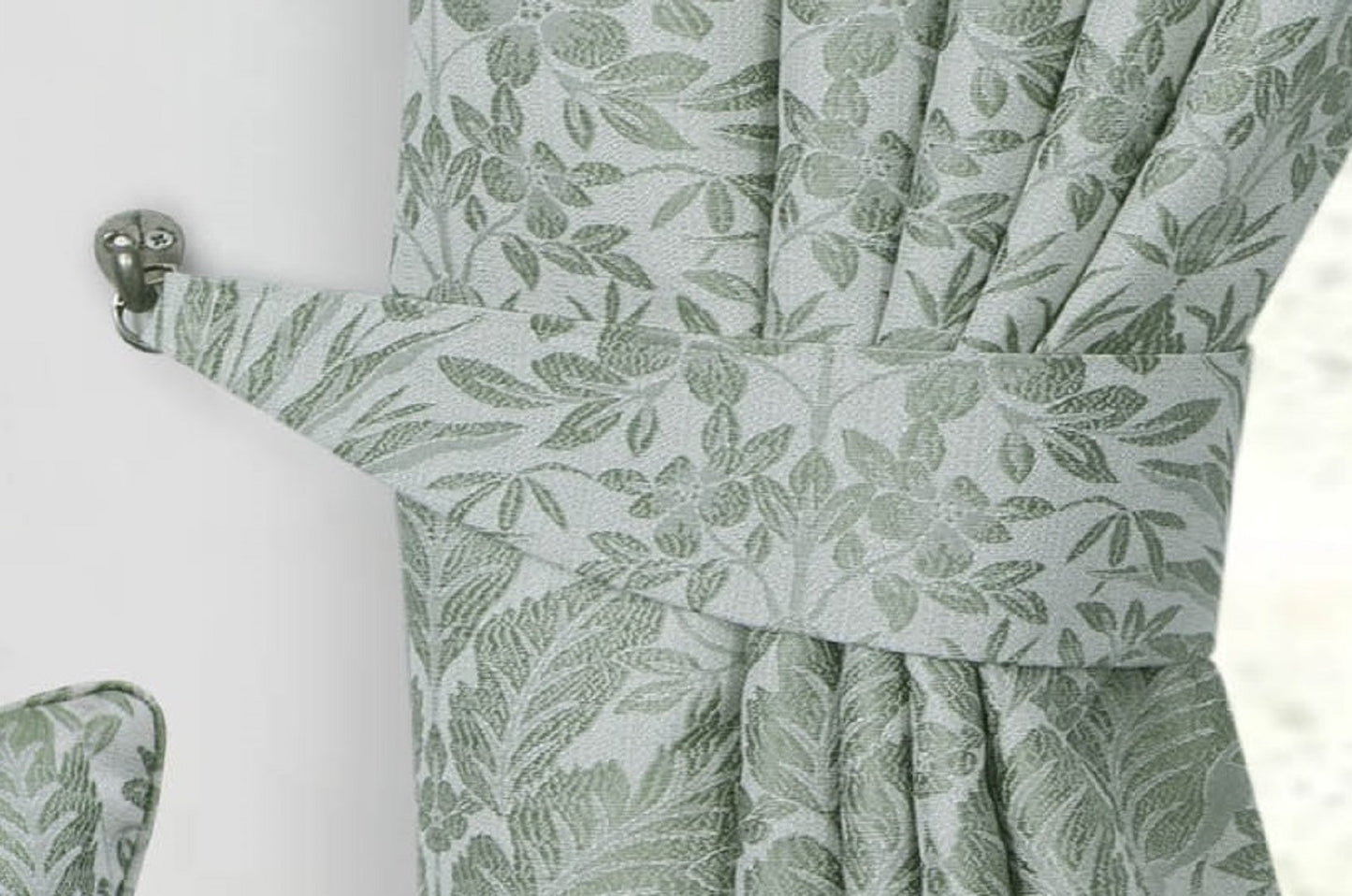 Floral Jacquard Pair Curtains In Sage Green Keswick