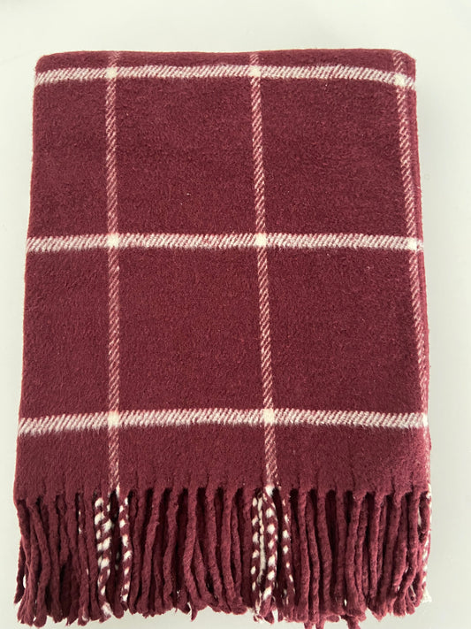 Supersoft Cotton Throw in Wine Check Design