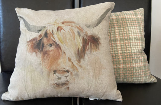 Highland Cow Design Cushion Cover