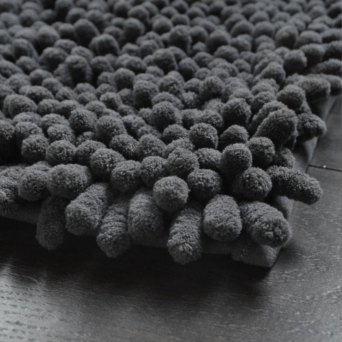 Jumbo Noodle Deep Pile Bobble Bath Mat in Charcoal Grey