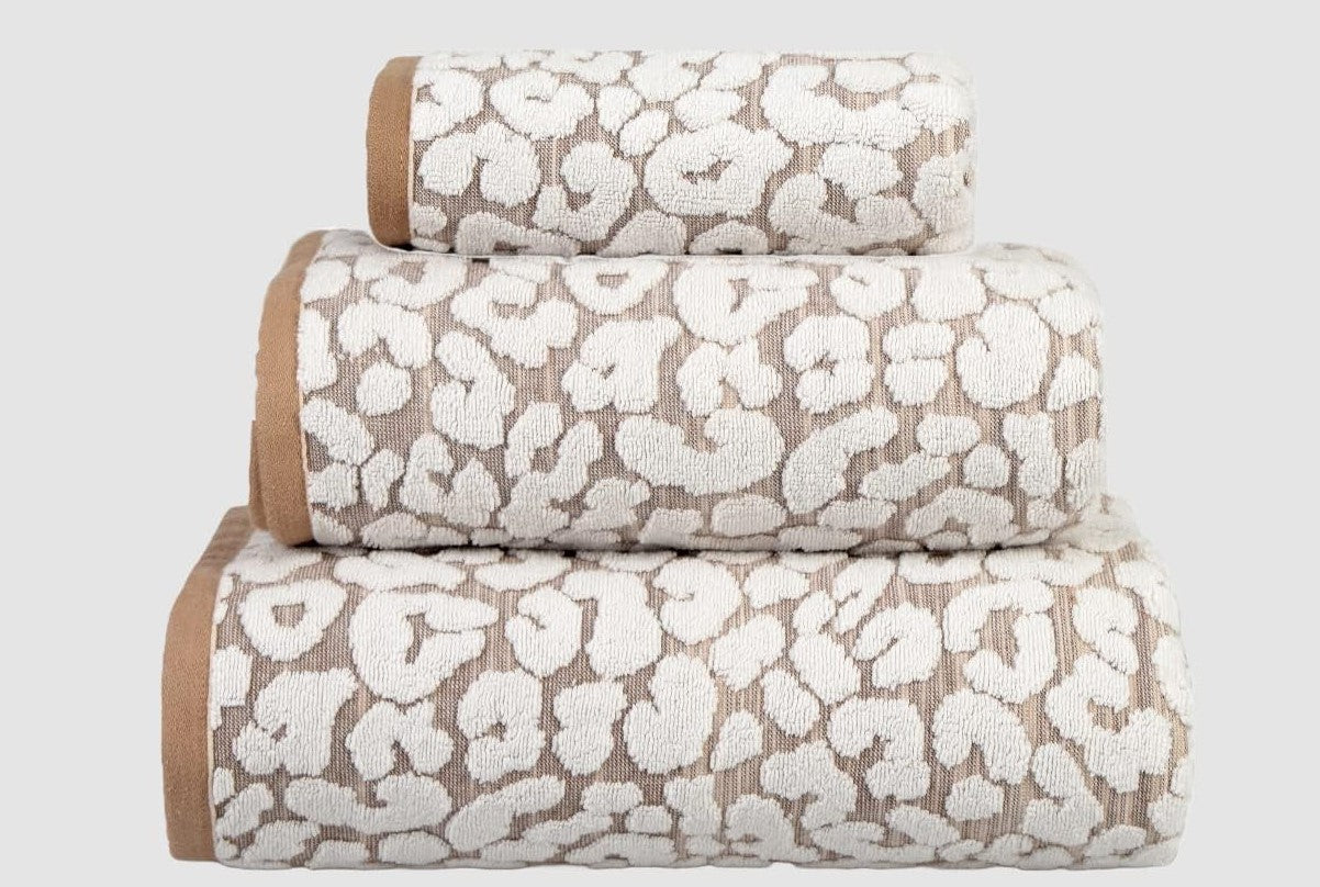 Leopard Jacquard Design Bath Towels in Natural