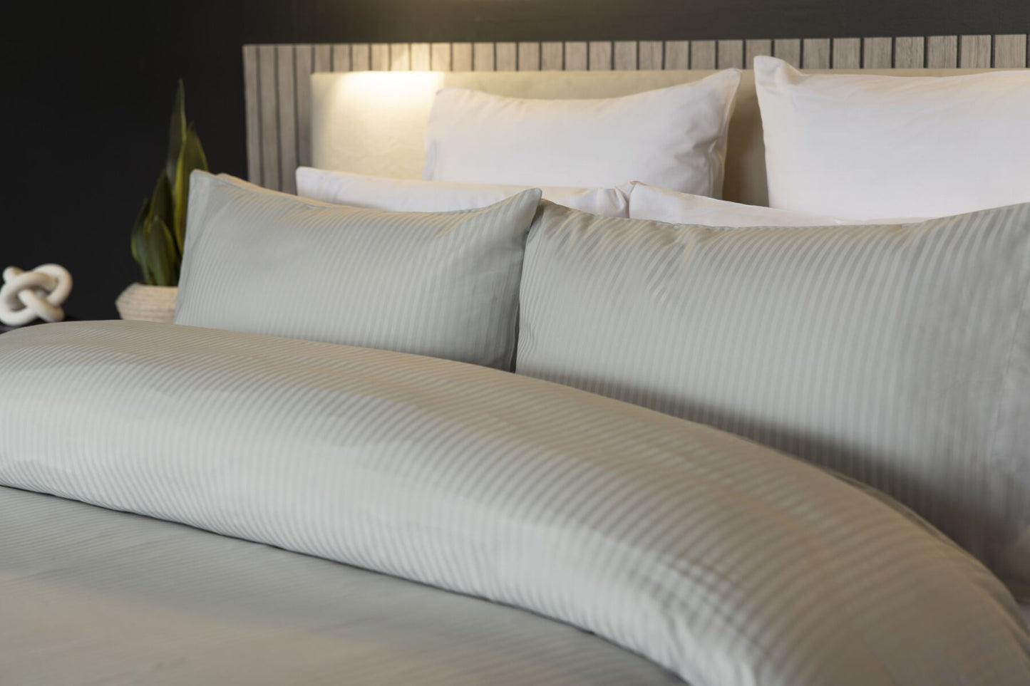 300 TC Soho Sateen Stripe Duvet Cover Set in Platinum