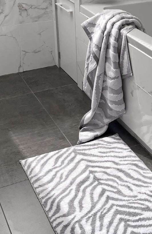 Zebra Jacquard Design Bath Towels in Silver Grey
