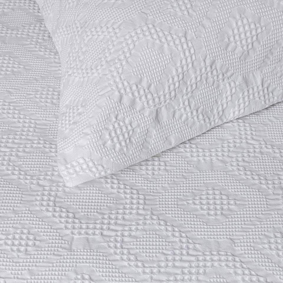 100% Cotton Brittany Lace  Jacquard Design Duvet Cover in White