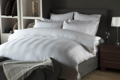 100% Cotton Broad & Narrow Stripe Duvet Cover Set in White