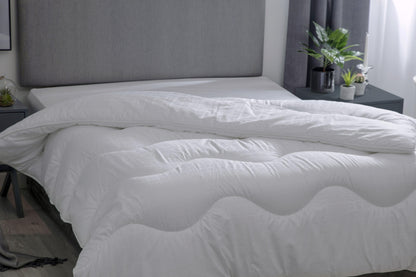 4.5 Tog Hotel Suite Quality Microfibre Down Duvet