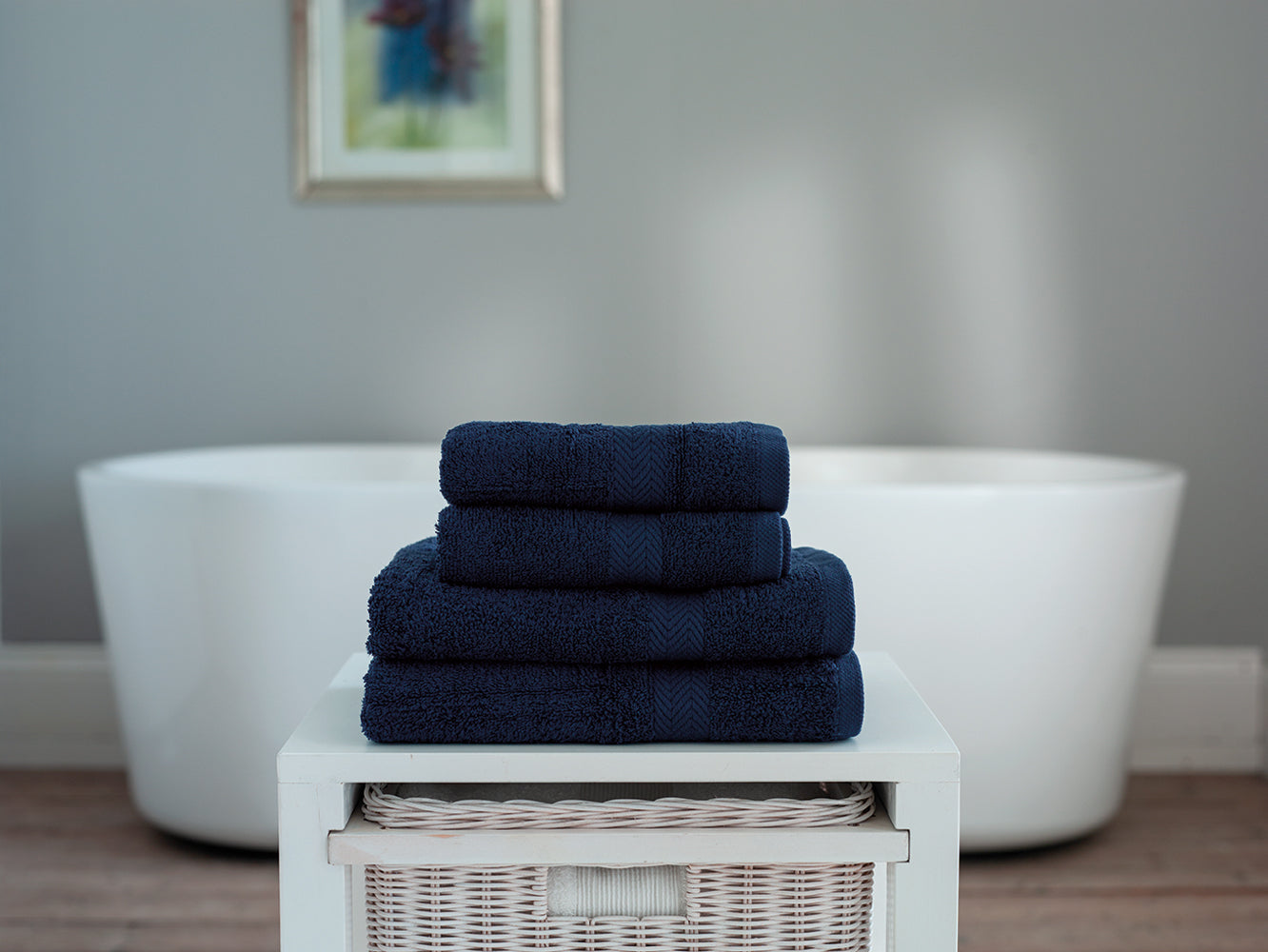 100% Cotton 4 Piece Towel Bale in Navy Blue