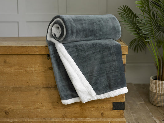 Supersoft Blackbrook Plush Throw in Charcoal Grey