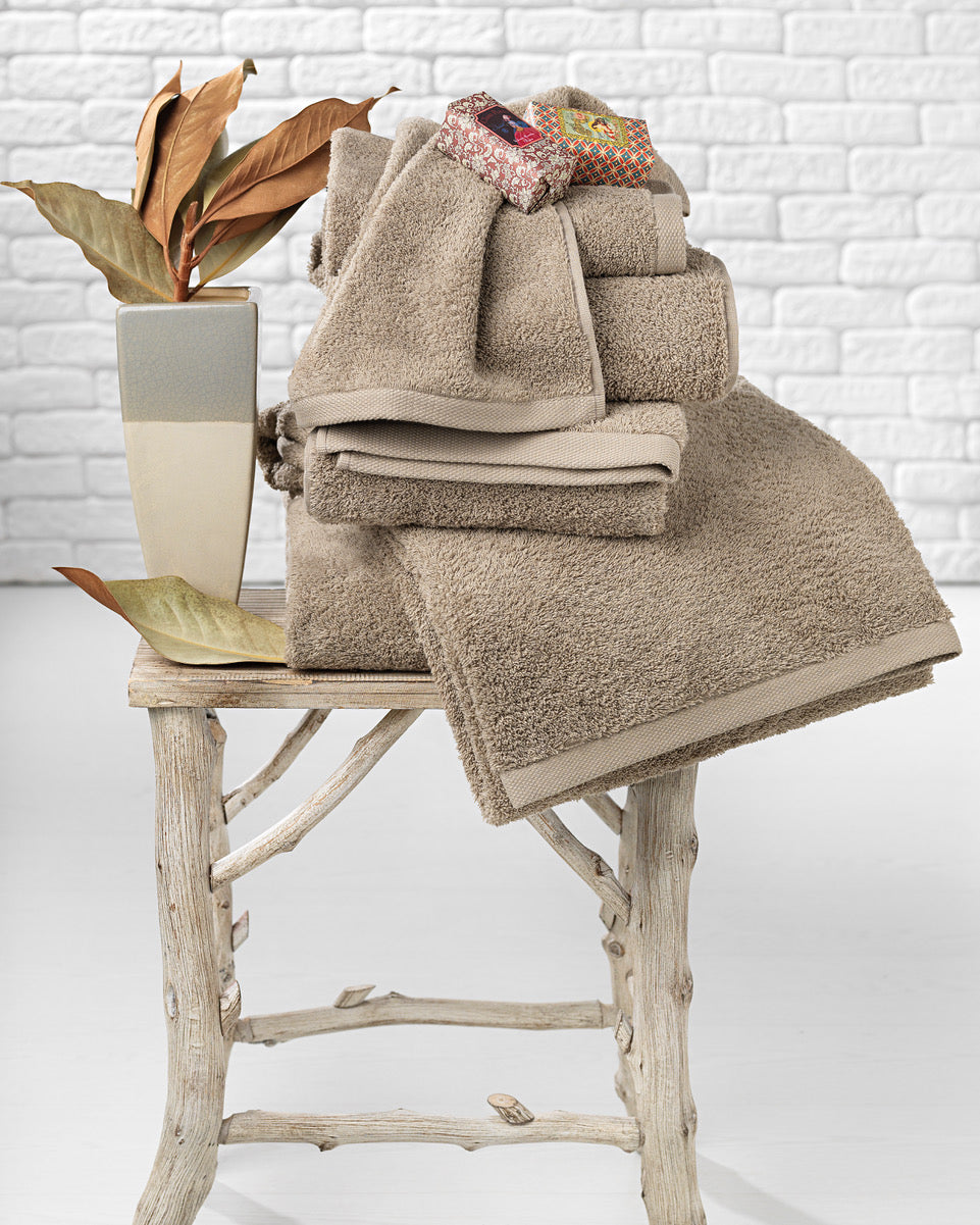 600gsm Towel Bale in Taupe