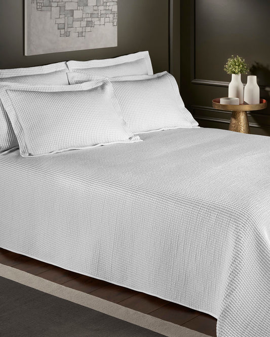 Honeycomb Waffle Weave Bedspread in White