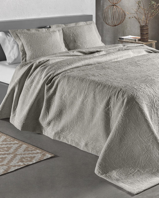 Cotton Rich Woven Bedspread Jacquard Kashmir in Taupe