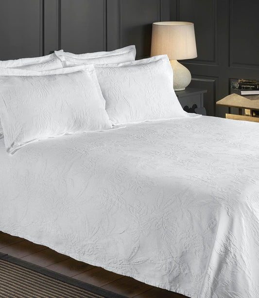 100% Cotton Floral Pique Richmond Bedspread Richmond In White