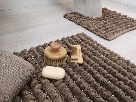Sparkle Bobble Bath or Pedestal Mat in Mocha